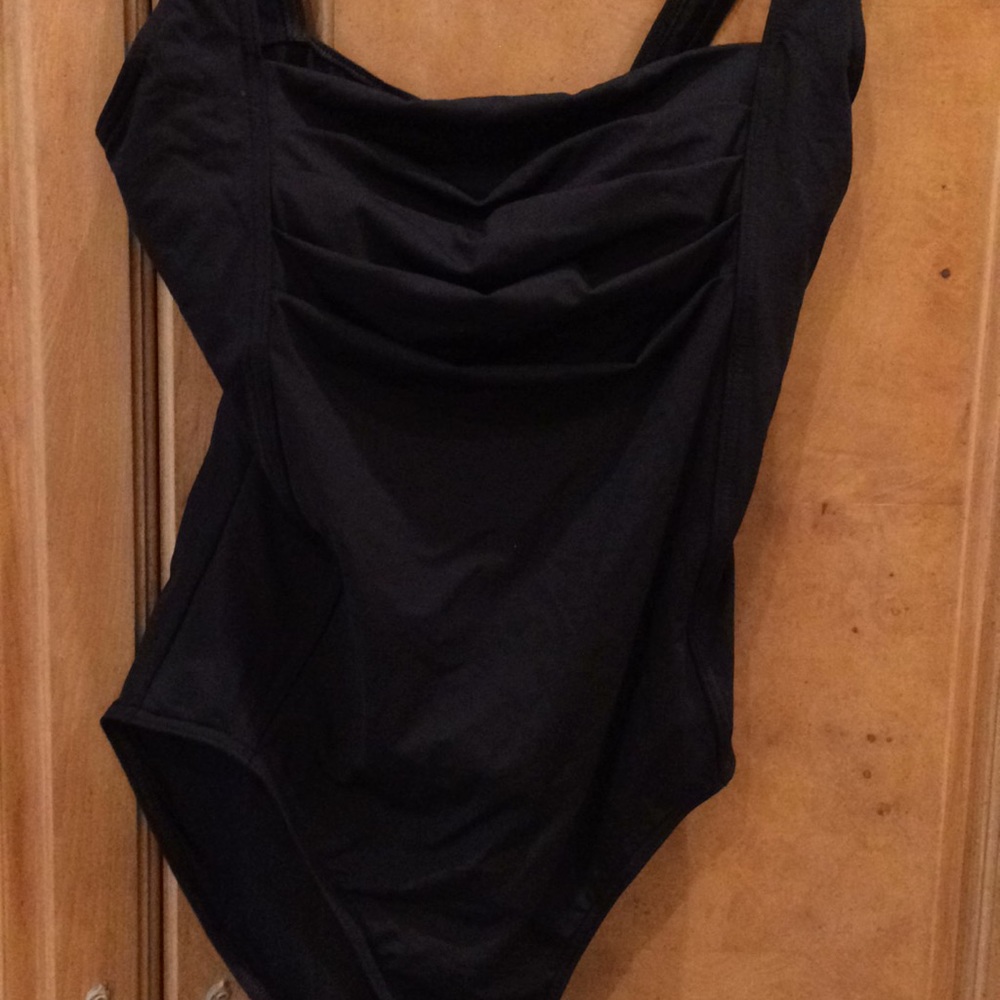 Women’s one piece bathing suit